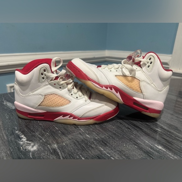 Jordan Kids Sneakers White and Red - Picture 11 of 14